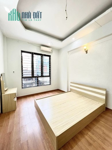 P/LÔ Ô TÔ ĐỖ CỬA Ở NGAY NGÕ 296 LĨNH NAM 48MX5 TẦNG GIÁ HƠN 3 TỶ