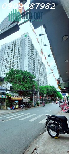 BÁN GẤP Nhà DT 37.9m Đường Nguyễn Khoái Quận 4 , Sổ Hồng Riêng Giá Rẻ Nhất Khu Vực Quận 4 Đầu Từ