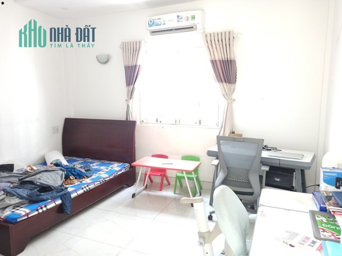 CÒN 4.5 TỶ bán gấp nhà Nguyễn Thị Định Q.2, 2 tầng,SHR, 100m2,BTCT,cầu Giồng Ông Tố