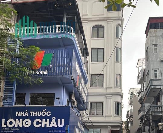 Bán nhà mặt phố Chùa Láng, Đống Đa, lô góc 2 mặt tiền, kinh doanh đỉnh, ô t ô đỗ,  50m, 25 tỷ
