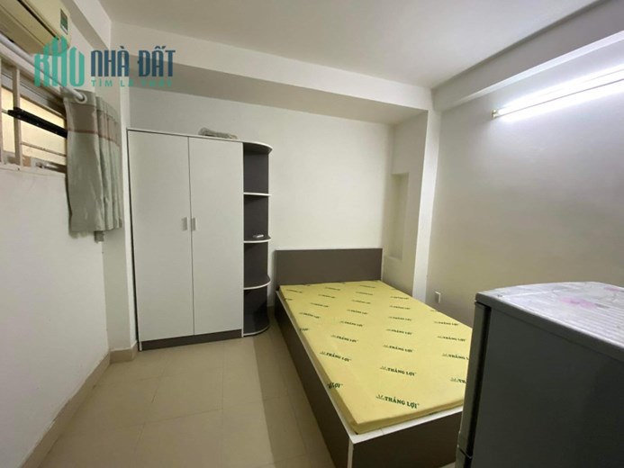 Mình cần pass lại trọ 4tr5/ 1 tháng ( phòng tầng trệt, mở cửa ra là thấy chợ)