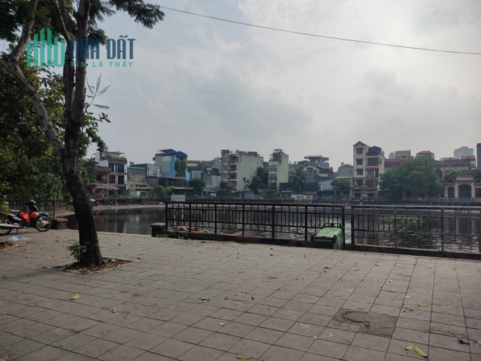 Bán nhà Võ Thị Sáu, gần hồ, an sinh đỉnh, DT rất rộng, chỉ 3.9 tỷ.