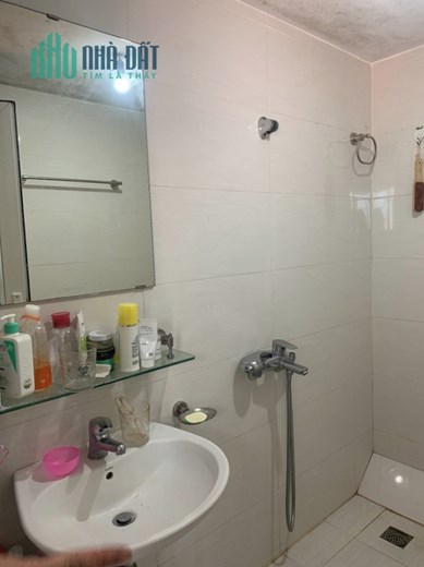 HIẾM! BÁN NHÀ ĐẸP Ở NGAY THÁI HÀ 35M2 X 5 TẦNG, GẦN PHỐ, AN SINH ĐỈNH, 3 GÁC ĐỖ CỬA, NHỈNH 5 TỶ, LH
