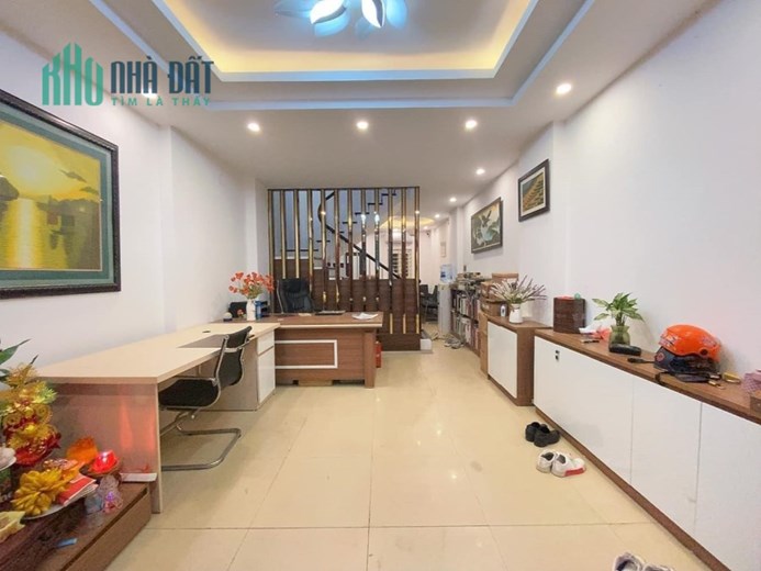 NHÀ ĐẸP Ở LUÔN NGUYỄN KHANG 55M2 X 5T, 2 THOÁNG GẦN PHỐ 6.2 TỶ