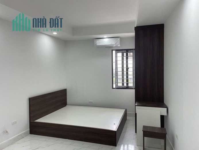 Bán nhà Hào Nam 37m2 5 tầng, ngõ rộng nông, yên tĩnh, 2 thoáng trước sau, 3 gác đỗ cổng,  lh