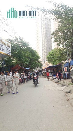 Bán nhà Lai Xá, ngay sát Quốc Lộ 32, đường ô tô tải vào nhà, giá hơn 2 tỷ
