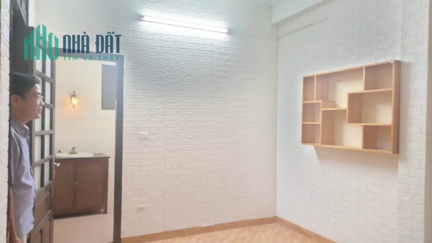 BÁN NHÀ NGÕ QUẬN ĐỐNG ĐA HÀ NỘI. LÔ GÓC 4 TẦNG 45M2 MẶT TIỀN 5.5M. NGÕ Ô TÔ TRÁNH. GIÁ 6.5 TỶ