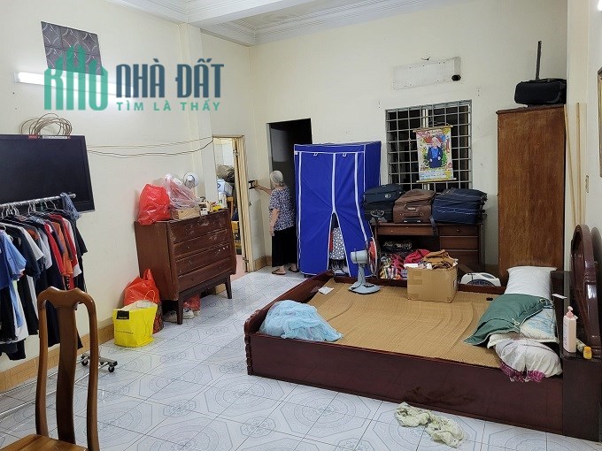 Hẻm 8m Đồng Xoài, P13, Tân Bình, 95m2, 2 tầng, có PN ở trệt. nở hậu.