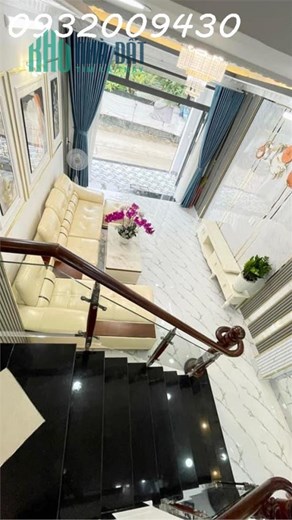 OTO đỗ cửa nhà 3 tầng nhà mới - ngay chợ Phú Xuân - TT Nhà Bè cách Phú Mỹ Hưng Quận 7 5 phút .
