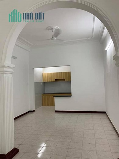 Nhà mặt tiền KD khu Bàu Cát, P14, Tân Bình, 76m2, 4 tầng, lung linh.