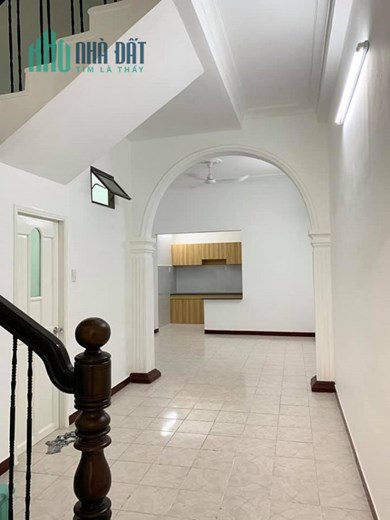 Nhà mặt tiền KD khu Bàu Cát, P14, Tân Bình, 76m2, 4 tầng, lung linh.