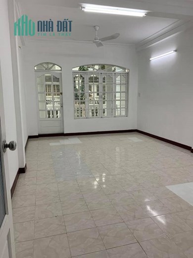 Nhà mặt tiền KD khu Bàu Cát, P14, Tân Bình, 76m2, 4 tầng, lung linh.