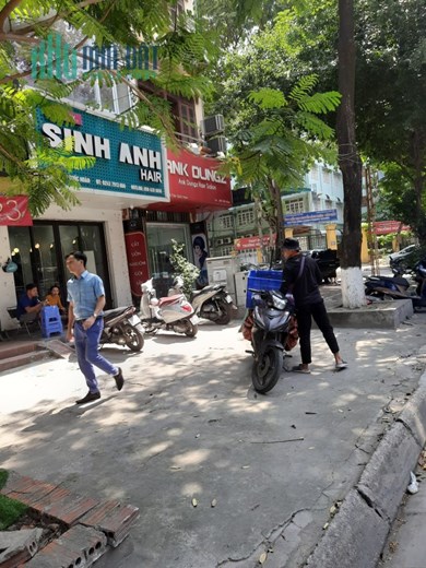 BÁN NHÀ MẶT PHỐ TRẦN QUỐC HOÀN- 45Mx5T -24.5 TỶ