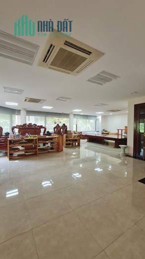 Bán GấpTòa Văn Phòng 9 Tầng Phân Lô Phố Nguyễn Phong Sắc - Q. Cầu Giấy - 100m - Gía bán 20 Tỷ.