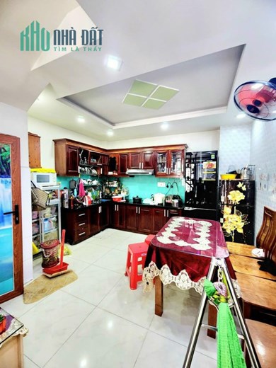 Bán Nhà 5 Tầng Mới Ở Ngay, Hẻm Xe Hơi 6m, Giáp Tân Phú, Chỉ 4 Tỷ.