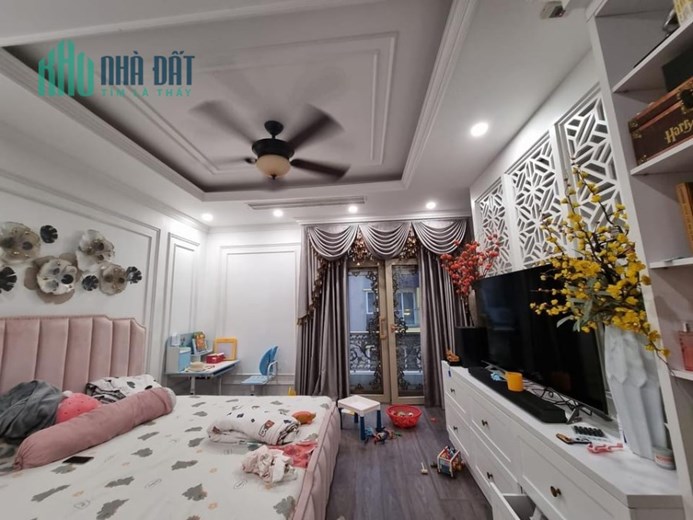 BÁN NHÀ MẶT PHỐ NGUYỄN CÔNG HOAN BA ĐÌNH OTO TRÁNH KD KHỦNG 45M2 x 5T ĐẸP NHỈNH 13 TỶ