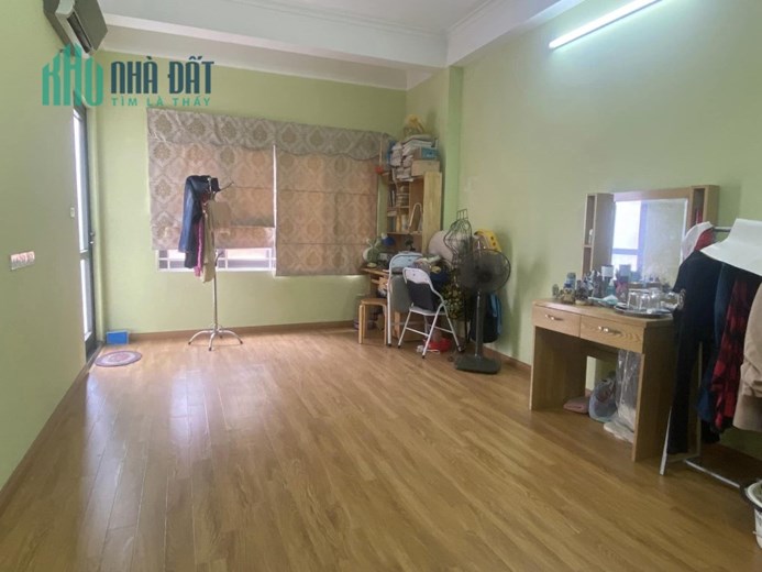 Bán nhà chính chủ Phố Nguyễn Quý Đức 60m2 nhà 6 tầng oto vào nhà chỉ hơn 9 tỷ