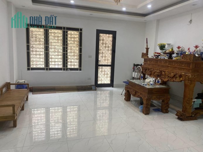 Bán nhà chính chủ Phố Nguyễn Quý Đức 60m2 nhà 6 tầng oto vào nhà chỉ hơn 9 tỷ