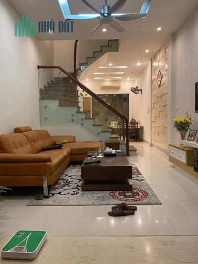 CỰC HIẾM-TRUNG TÂM QUẬN CẦU GIẤY-Ô TÔ 7 CHỖ VÀO NHÀ-MỘT BƯỚC RA MẶT PHỐ-52M2-CHỈ 12,9 TỶ