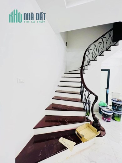 SIÊU PHẨM CẦU GIẤY-NHÀ PHỐ PHAN VĂN TRƯỜNG-Ô TÔ TRÁNH-VỈA HÈ RỘNG-PHÂN LÔ BÀN CỜ-44M2-CHỈ 12,5 TỶ