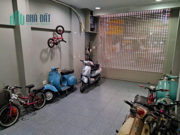 Bán nhà Mặt tiền Phạm Văn Hai - Lê Văn Sỹ, DT: 4x25m, 4 Tầng - 6PN, sổ Vuông, 25.5 tỷ