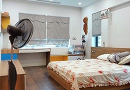 BÁN NHÀ CẦU GIẤY - Ô TÔ GẦN - NGÕ BA GÁC - 3 THOÁNG- 48MX4T- NHỈNH 5 TỶ - DÂN XÂY