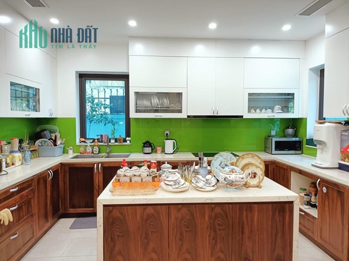 BÁN NHÀ CẦU GIẤY - Ô TÔ GẦN - NGÕ BA GÁC - 3 THOÁNG- 48MX4T- NHỈNH 5 TỶ - DÂN XÂY