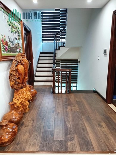 BÁN NHÀ CẦU GIẤY - Ô TÔ GẦN - NGÕ BA GÁC - 3 THOÁNG- 48MX4T- NHỈNH 5 TỶ - DÂN XÂY