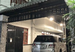 Cần bán nhà biệt thự phố 1 trệt 1 lầu mái ngói, DTSD: hơn 250m2,Nhà 2 Mặt tiền Hẻm ÔTÔ