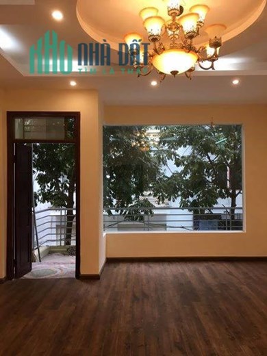 Bán nhà Cát Linh 4,4 tỷ gần ô tô, lô góc 46m2 LH 0702269986