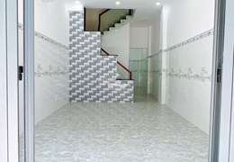Nhà mới 4 tầng ngay chợ Hồ Thị Kỷ đường Trần Bình Trọng P1Q10 18tr
