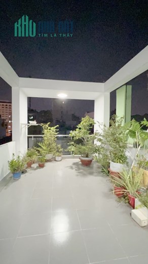 Nhà mới 4 tầng ngay chợ Hồ Thị Kỷ đường Trần Bình Trọng P1Q10 18tr
