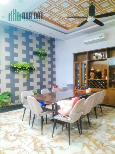 Biệt thự Vip Khu Bàu Cát - Trương Công Định, Quận Tân Bình, chiểu ngang rộng, 4 tầng