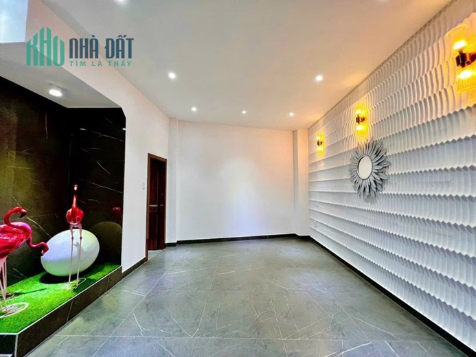 CĂN SIÊU VIP 4 Tầng _CÓ THANG MÁY_CÓ HỒ BƠI _CÁCH MẶT TIỀN THỐNG NHẤT 50m