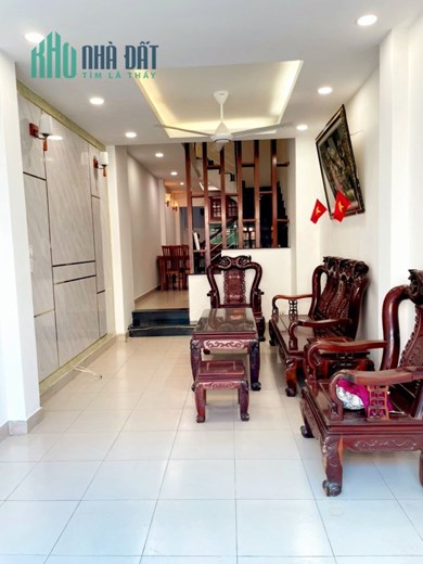 Bán Căn Nhà Chính Chủ Ở Từ 2014 Đến Giờ. Vị Trí Sau Điện Lực Nguyễn Văn Lượng Gò Vấp Đi Vào 300m.