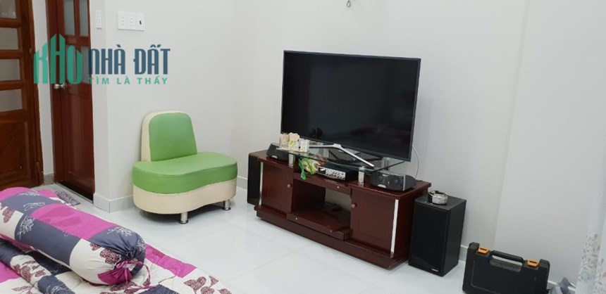 KHÁCH CẦN NHÀ CÓ PHÒNG NGỦ DƯỚI TRỆT - ĐƯỜNG 8m THOONG thì KHÔNG NÊN BỎ QUA CĂN NHÀ NÀY