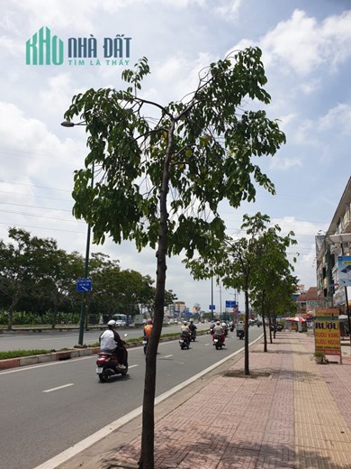 SIÊU SIÊU PHẨM PHẠM VĂN ĐỒNG. LINH ĐÔNG 3 MẶT ĐÔLA. DÒNG TIỀN THU VÀO CỰC CAO VÀ LUÔN ỔN ĐỊNH.