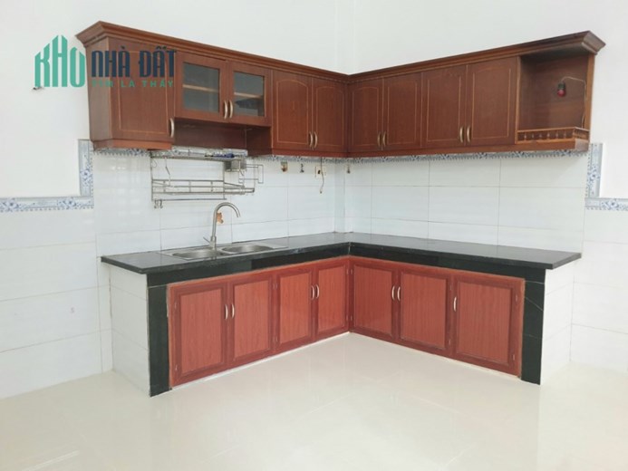 Bán nhà ngộp 4 tầng BTCT HXH Phú Định Quận 8 67m2 ngang 5,8m chỉ 5 tỷ 9.