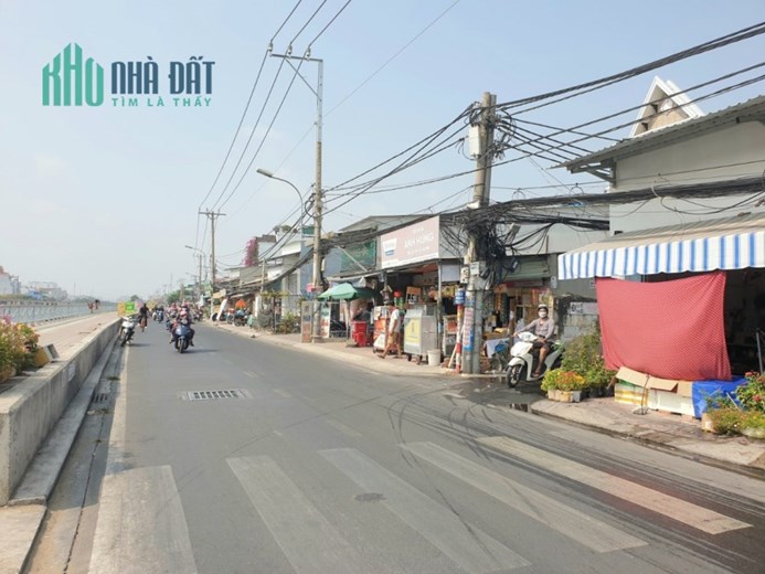 Bán nhà ngộp 4 tầng BTCT HXH Phú Định Quận 8 67m2 ngang 5,8m chỉ 5 tỷ 9.