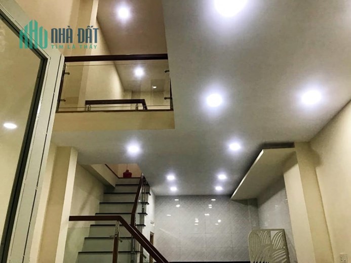 NHÀ 3 TẦNG ĐẸP -ĐƯỜNG 3-2  - CHỈ 4.05 TỶ.