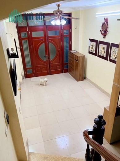 BÁN NHÀ PHỐ KIM GIANG DT:35M2 5 TẦNG MT:3.5M 3 PHÒNG NGỦ NGÕ BA GÁC CHỈ 30M RA Ô TÔ GIÁ: 3.15 TỶ .