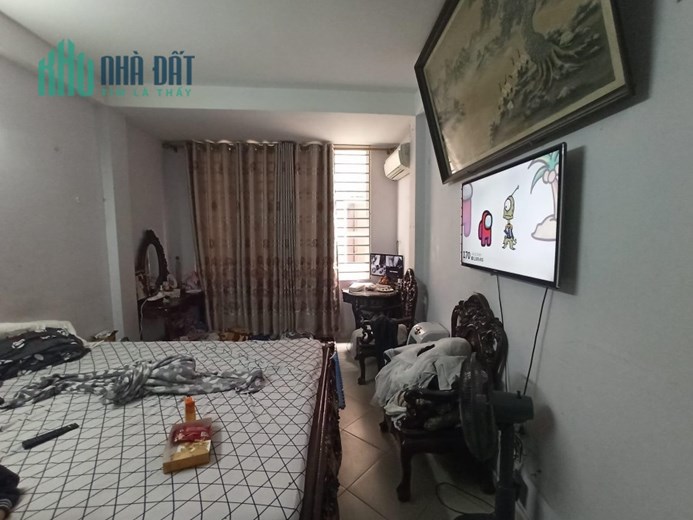 BÁN NHÀ BỒ ĐỀ, Ô TÔ ĐỖ CỔNG, 5 TẦNG, Ở LUÔN, GẦN TRƯỜNG QUỐC TẾ Wellspring, HỒ ĐIỀU HOÀ, TIỆN ÍCH