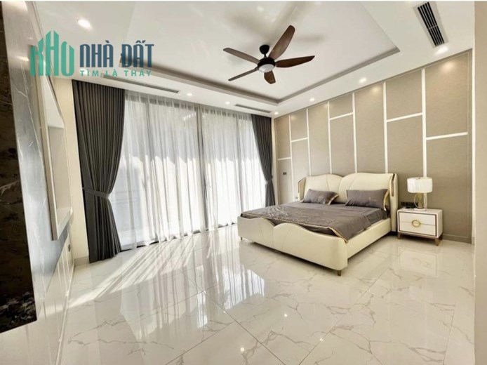 BÁN NHÀ LẠC LONG QUÂN -LÔ GÓC -OTO -Ở NGAY  65M 4 TẦNG MT 6.3M 9.5 TỶ