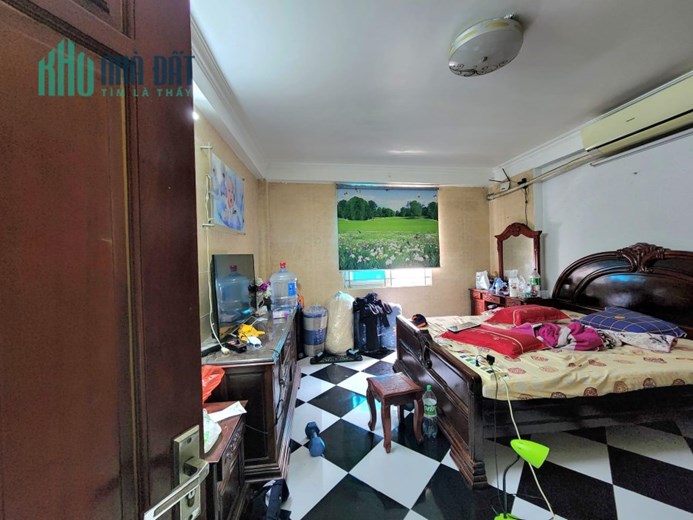 BÁN NHÀ NGUYỄN VĂN CỪ- ÁI MỘ, Ô TÔ ĐỖ CỔNG, 5 TẦNG, Ở LUÔN, GẦN TRƯỜNG QUỐC TẾ Wellspring, BỆNH