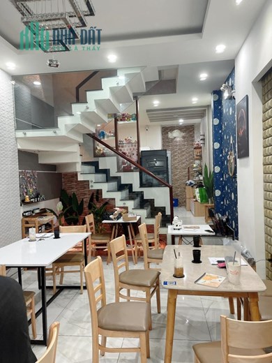 Nhà Mặt Tiền Bờ Bao Tân Thắng, Đối Diện Aeon Mall, 141m2 x 5 Tầng, Chỉ 10 Tỷ, Sầm Uất