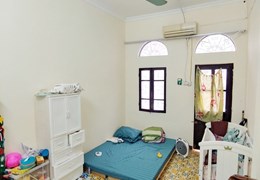 CC cho thuê nhà nguyên căn-Lạc Long Quân- 40mx3T- gần ô tô- gần Hồ tây- ở ngay- chỉ 7.5tr/tháng