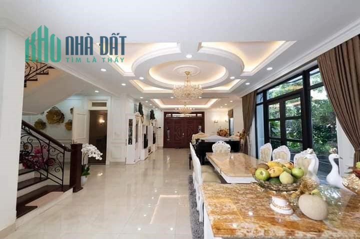 Bán Nhà Mặt Phố Trúc Bạch, Hồ Tây, Mặt Tiền Vô Đối 11m, DT 180m2 Giá Chỉ 40 Tỷ 0902128799