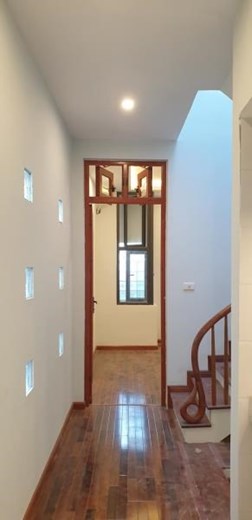 Bán nhà Hào Nam, 42m2, 5 Tầng, Còn mới, Tặng Điều hòa, 4,69 tỷ