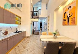 BÁN NHÀ 5 TẦNG FULL NỘI THẤT SÁT ĐƯỜNG HÙNG VƯƠNG NGAY CHỢ CỒN ĐÀ NẴNG