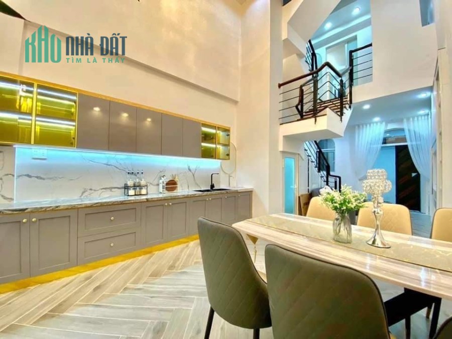 BÁN NHÀ 5 TẦNG FULL NỘI THẤT SÁT ĐƯỜNG HÙNG VƯƠNG NGAY CHỢ CỒN ĐÀ NẴNG